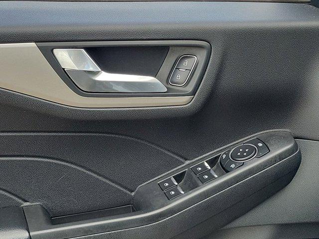 Photo of 2021 Carbonized Gray Metallic Ford Escape