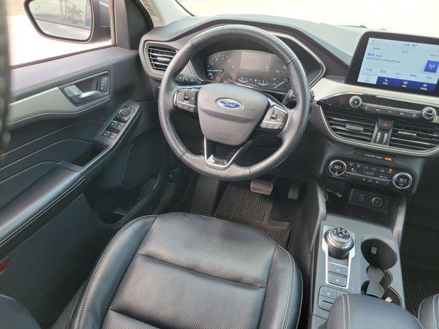 Photo of 2021 Carbonized Gray Metallic Ford Escape