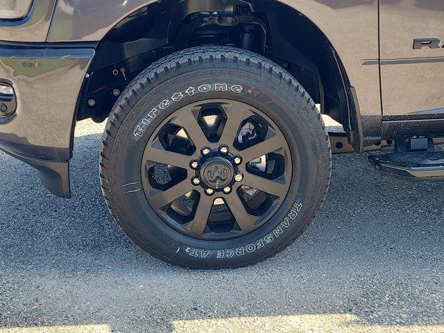 Photo of 2025 Granite Crystal Metallic Clearcoat RAM 2500