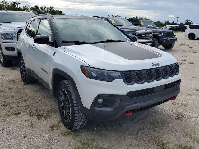 Photo of 2024 Bright White Clearcoat Jeep Compass