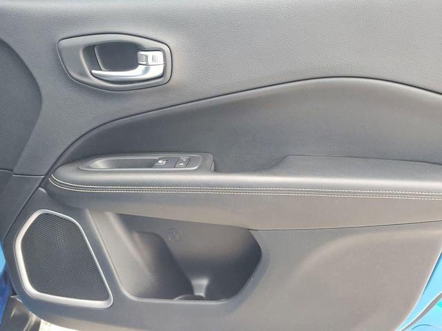 Photo of 2021 Laser Blue Pearlcoat Jeep Compass