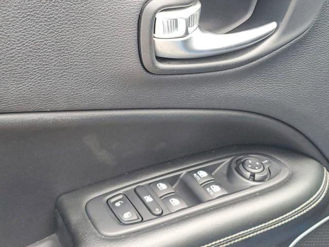 Photo of 2021 Laser Blue Pearlcoat Jeep Compass