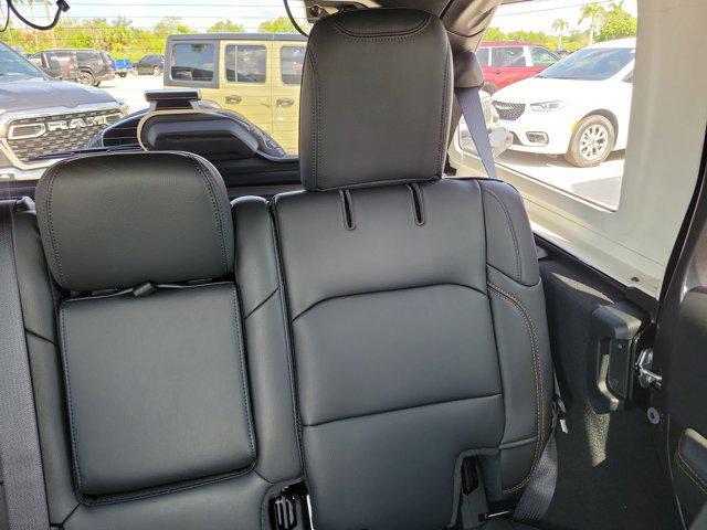 Photo of 2025 Granite Crystal Metallic Clearcoat Jeep Wrangler