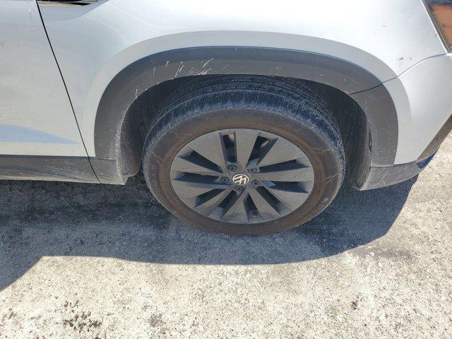 Photo of 2022 Deep Black Pearl Volkswagen Taos