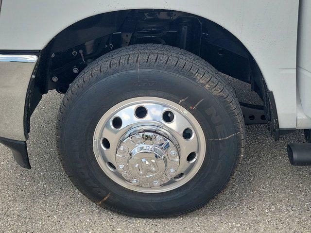 Photo of 2025 Bright White Clearcoat RAM 3500