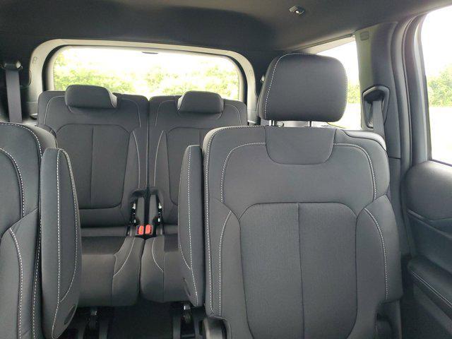 Photo of 2025 Bright White Clearcoat Jeep Grand Cherokee L