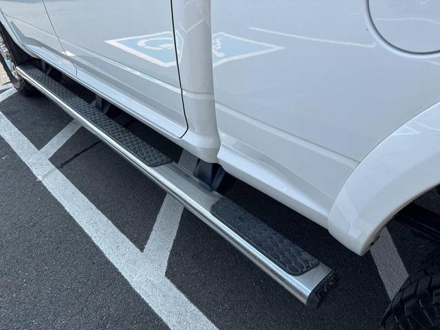 Photo of 2018 Bright White Clearcoat RAM 3500