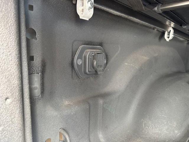 Photo of 2018 Bright White Clearcoat RAM 3500
