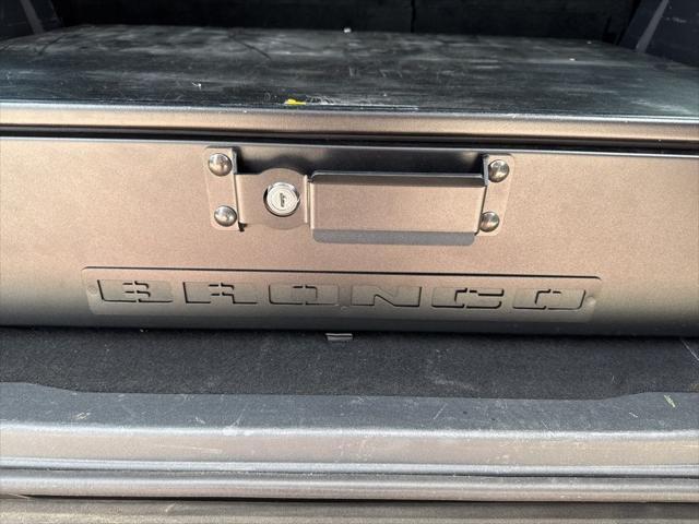 Photo of 2022 Gray Ford Bronco