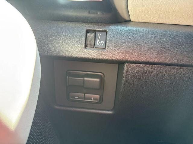 Photo of 2025 Sterling Metallic GMC Canyon
