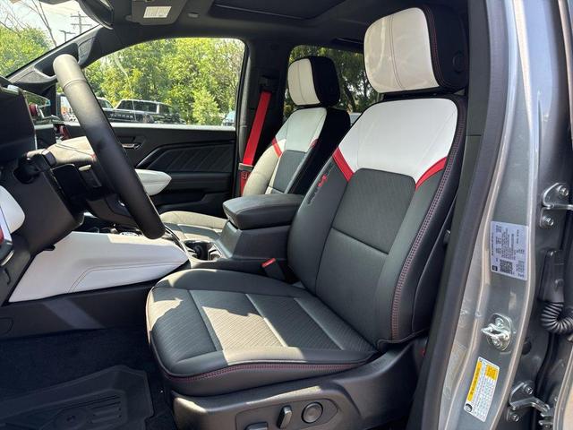 Photo of 2025 Sterling Metallic GMC Canyon