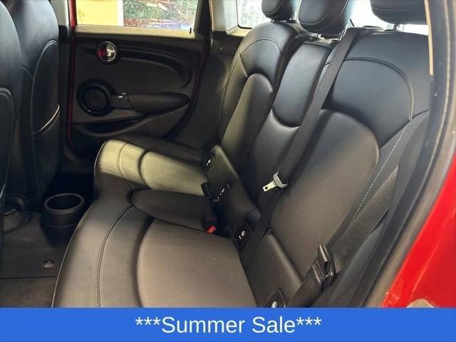 Photo of 2015 Red MINI Hardtop