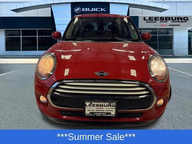 Photo of 2015 Red MINI Hardtop