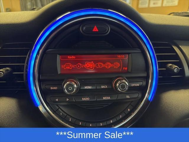 Photo of 2015 Red MINI Hardtop