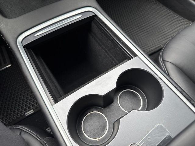 Photo of 2021 Pearl White Multi-Coat Tesla Model 3