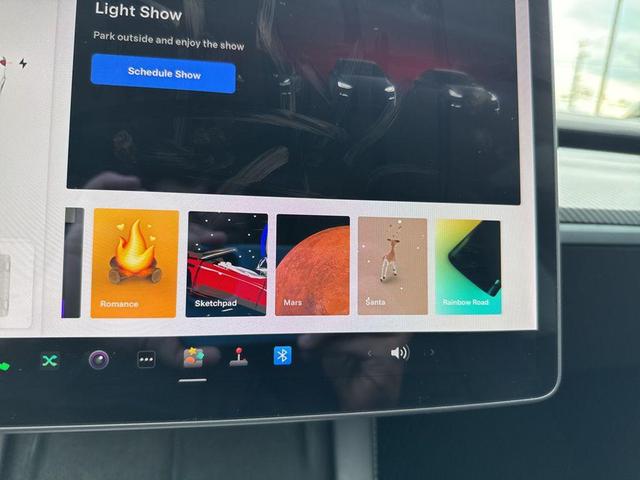 Photo of 2021 Pearl White Multi-Coat Tesla Model 3