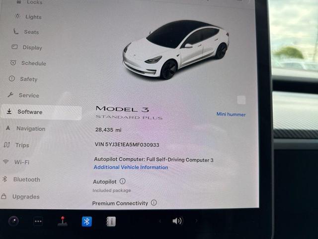 Photo of 2021 Pearl White Multi-Coat Tesla Model 3