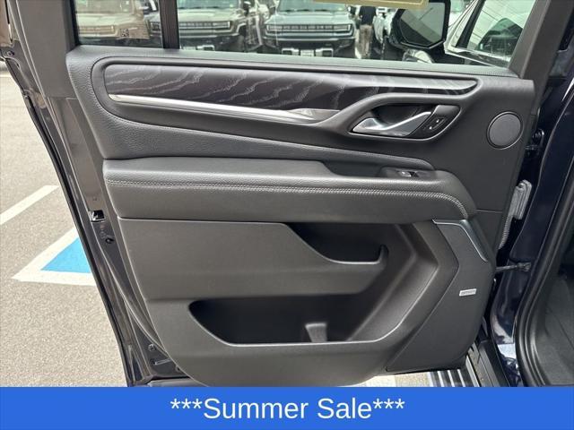 Photo of 2023 Midnight Blue Metallic GMC Yukon XL