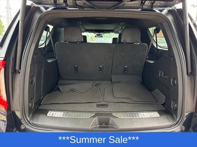 Photo of 2023 Midnight Blue Metallic GMC Yukon XL