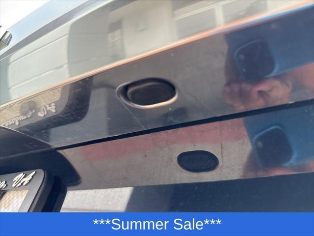 Photo of 2023 Midnight Blue Metallic GMC Yukon XL