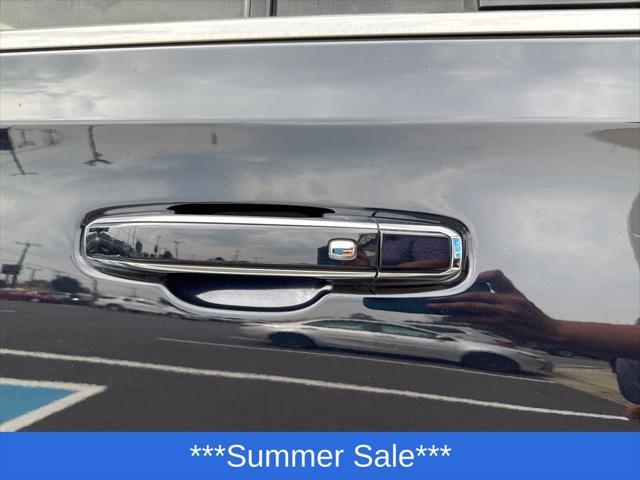 Photo of 2023 Midnight Blue Metallic GMC Yukon XL