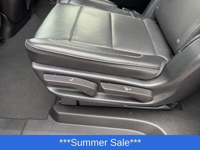 Photo of 2023 Midnight Blue Metallic GMC Yukon XL