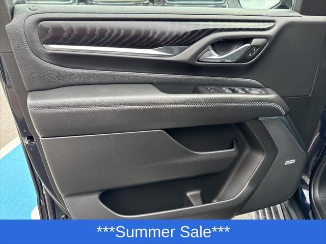 Photo of 2023 Midnight Blue Metallic GMC Yukon XL