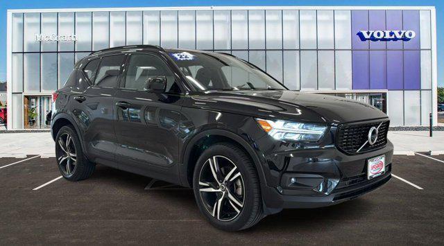 2022 Volvo XC40