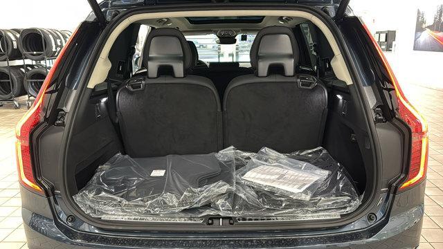 Photo of 2025 Denim Blue Metallic Volvo XC90