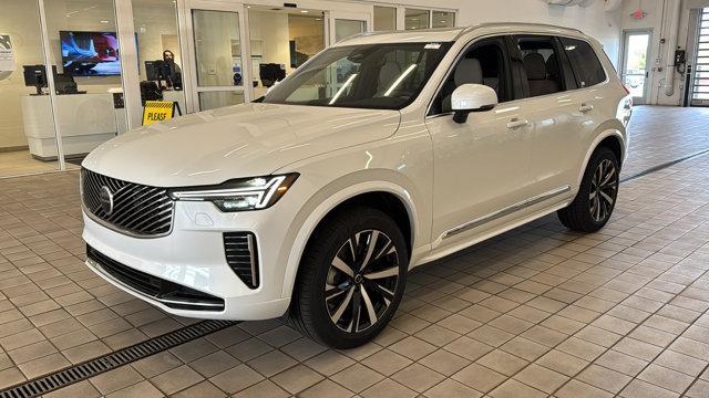 Photo of 2025 Crystal White Metallic Volvo XC90