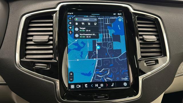 Photo of 2025 Crystal White Metallic Volvo XC90