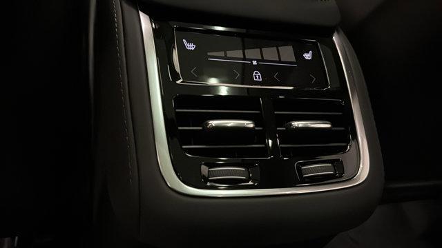 Photo of 2026 Aurora Silver Volvo XC90