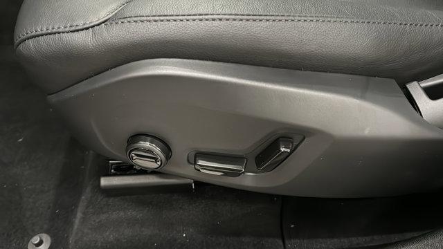 Photo of 2025 Bright Dusk Metallic Volvo XC60