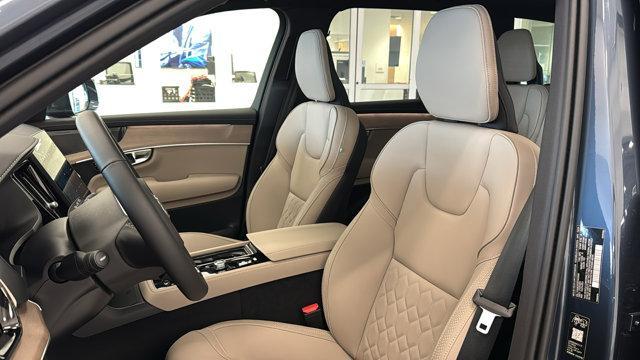 Photo of 2026 Denim Blue Metallic Volvo XC90