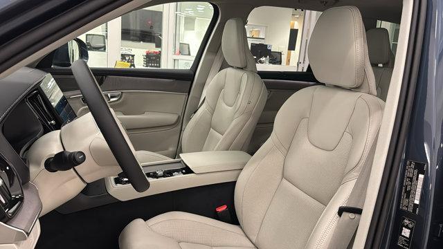 Photo of 2026 Denim Blue Metallic Volvo XC90