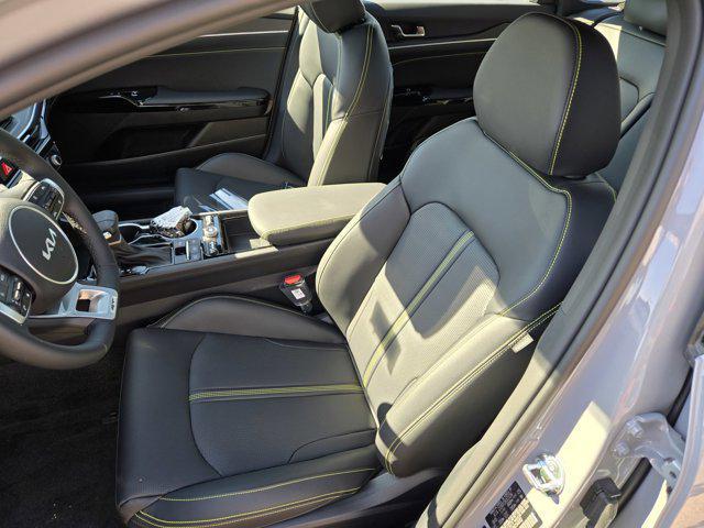 Photo of 2026 Wolf Gray Kia K5