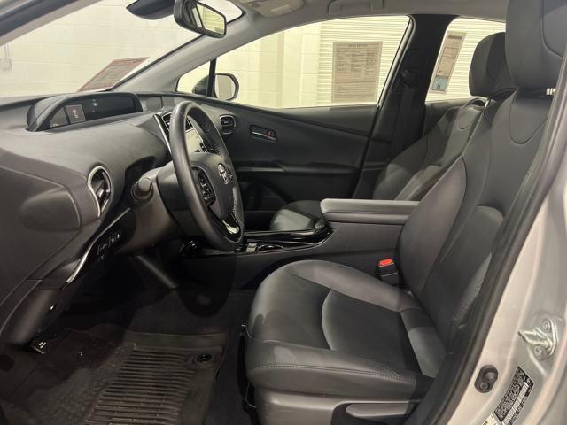 Photo of 2022 Classic Silver Metallic Toyota Prius