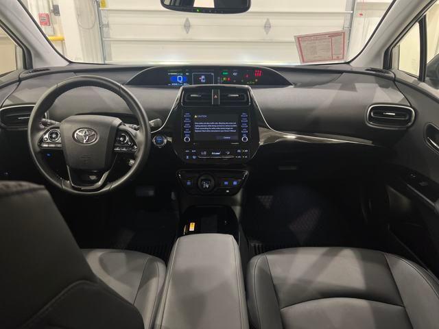 Photo of 2022 Classic Silver Metallic Toyota Prius