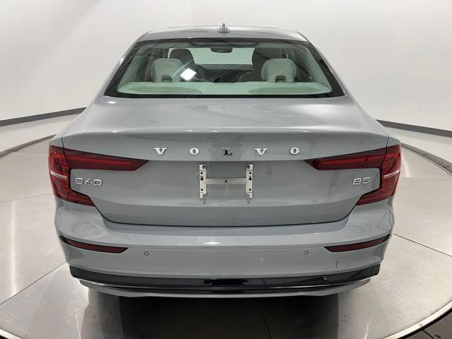 Photo of 2024 Vapour Gray Volvo S60