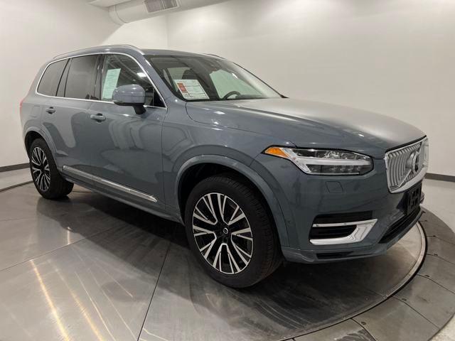 Photo of 2023 Thunder Grey Metallic Volvo XC90 Recharge Plug-In Hybrid