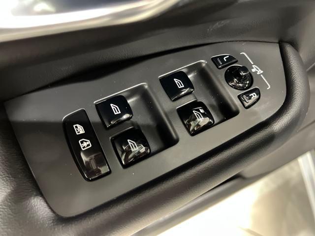 Photo of 2023 Thunder Grey Metallic Volvo XC90 Recharge Plug-In Hybrid