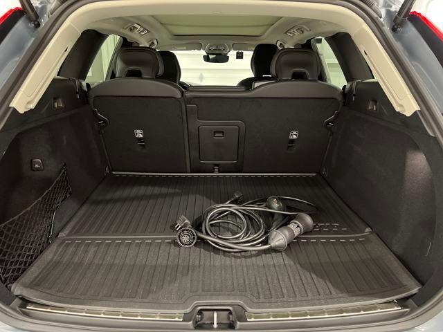 Photo of 2024 Thunder Grey Metallic Volvo XC60 Recharge Plug-In Hybrid