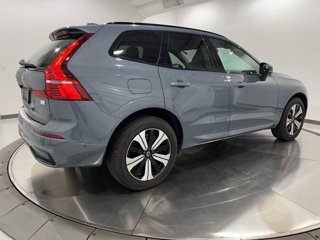 Photo of 2024 Thunder Grey Metallic Volvo XC60 Recharge Plug-In Hybrid