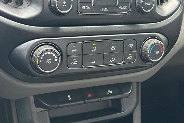 Photo of 2016 Summit White Chevrolet Colorado