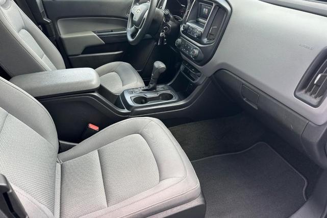 Photo of 2016 Summit White Chevrolet Colorado