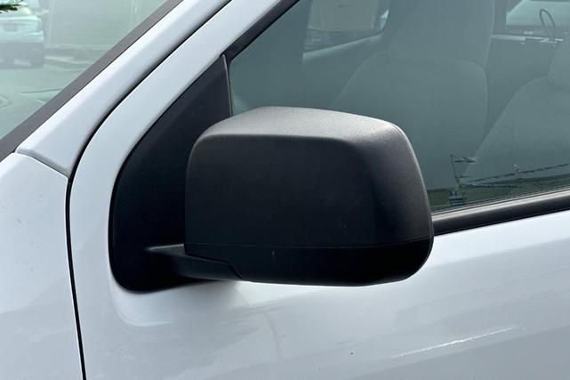 Photo of 2016 Summit White Chevrolet Colorado