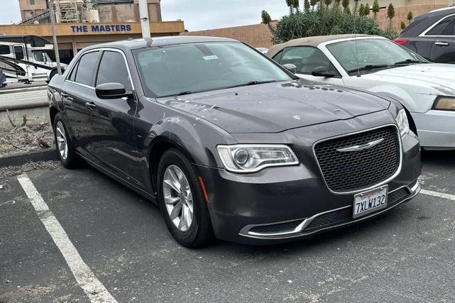 2016 Chrysler 300