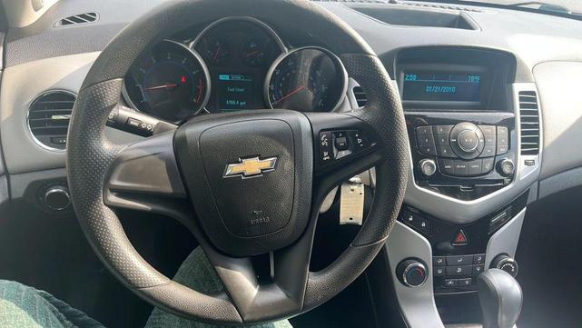 Photo of 2013 Black Granite Metallic Chevrolet Cruze