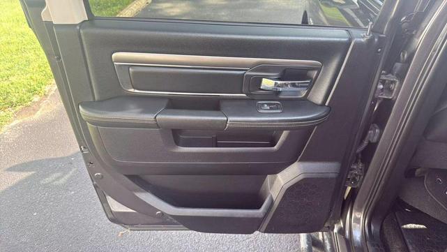 Photo of 2016 Granite Crystal Metallic RAM 1500