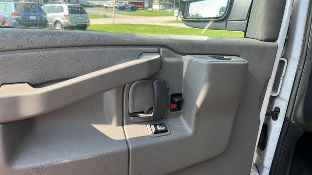 Photo of 2019 Summit White Chevrolet Express 2500
